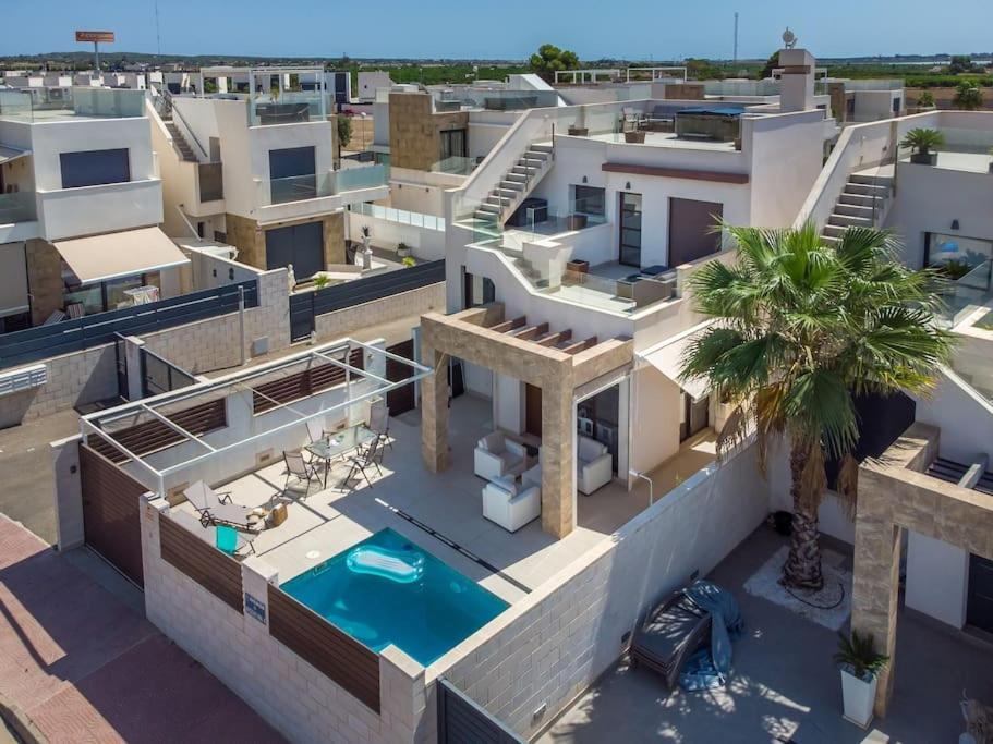 רוחאלס Villa Nina With Pool מראה חיצוני תמונה