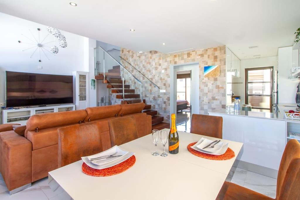 רוחאלס Villa Nina With Pool מראה חיצוני תמונה